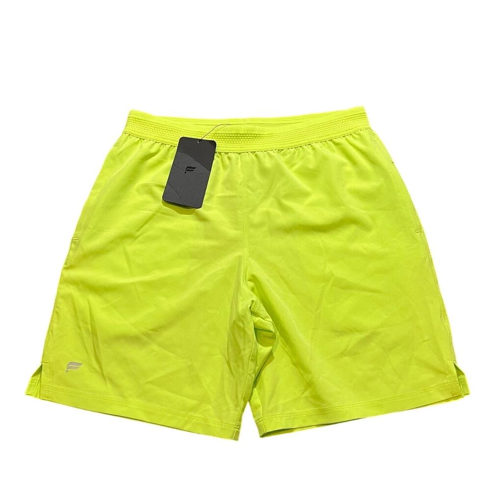 Fabletics Shorts Mens Small 7 Inch Fundamental Short Green Stretch Black NWT